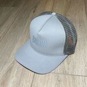 BOSSI Sportswear Satin Logo Trucker Cap, Grey